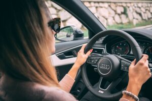 legal for women to drive in dubai, and getting their driving license translation in dubai, in audi
